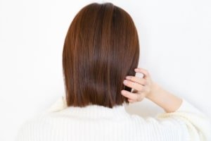 女性の髪の毛